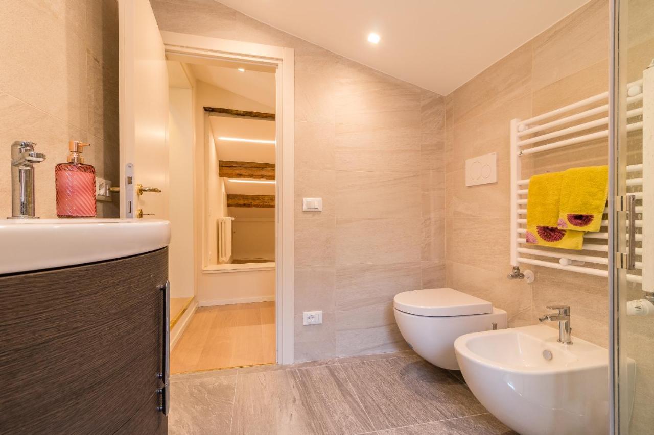 Apartamento Doge'S Mirror & Stair @Frari Venecia Exterior foto