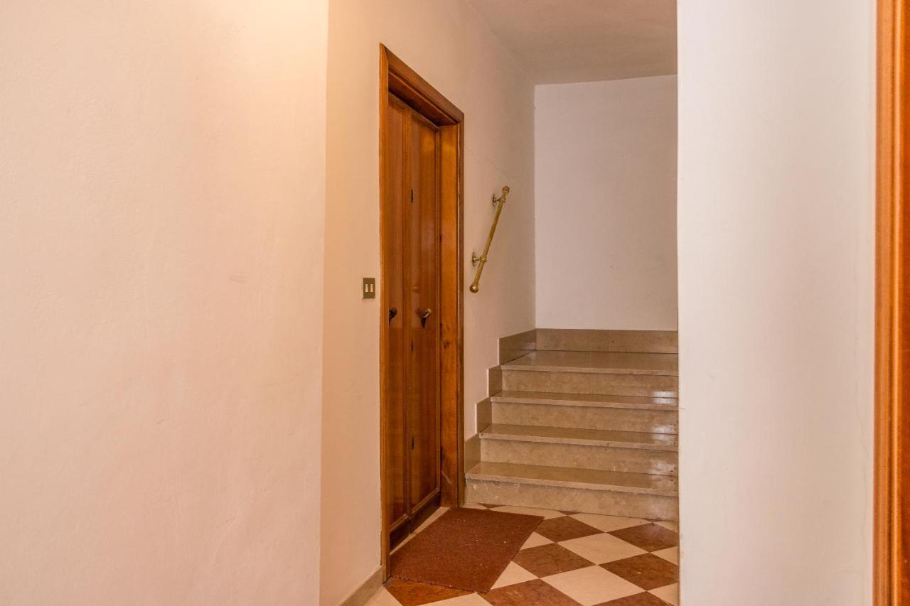 Apartamento Doge'S Mirror & Stair @Frari Venecia Exterior foto