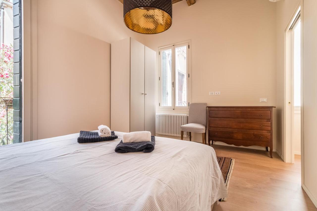 Apartamento Doge'S Mirror & Stair @Frari Venecia Exterior foto