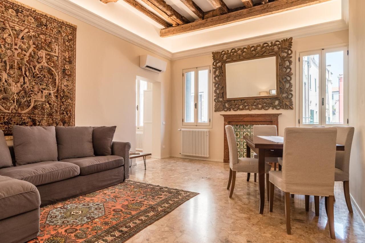Apartamento Doge'S Mirror & Stair @Frari Venecia Exterior foto